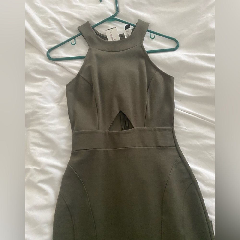 Green Bodycon Dress | High Neck, keyhole in front, small slit in back